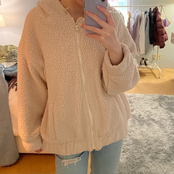 American Eagle Outfitters Jackets & Blazers - Oversized Sherpa Hooded Teddy Jacket